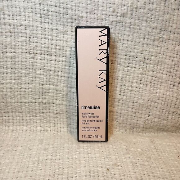 NEW Mary Kay TimeWise Ivory 4 Matte-Wear Liquid Foundation 038753 Combo/Oily NIB - Picture 1 of 3